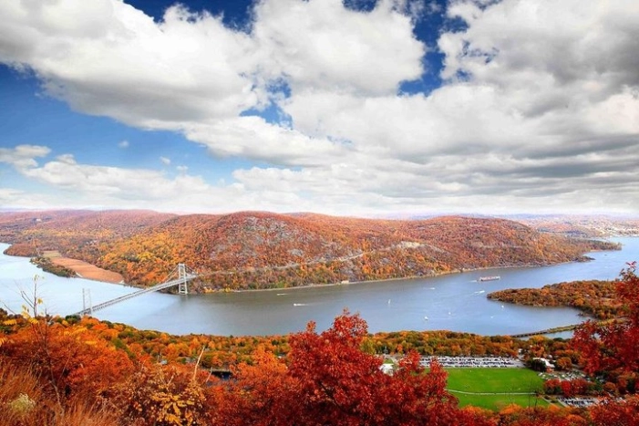 Private Fall Foliage Helicopter Tour for 2-6 from Westchester