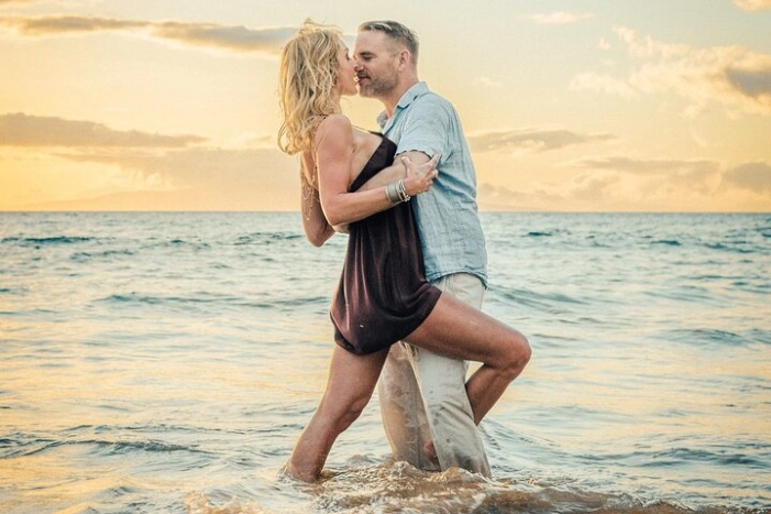 A Romantic Photoshoot for 2 in Maui