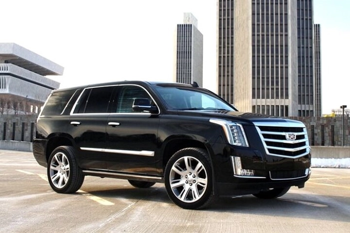 Arrival Private Transfer: Tampa Airport TPA to Tampa City in Luxury SUV