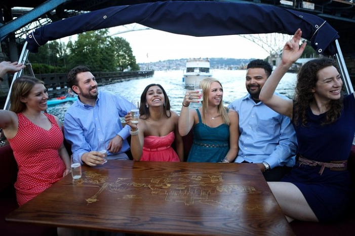 Seattle's Favorite Sightseeing Floating Homes Cruise - BYOB!