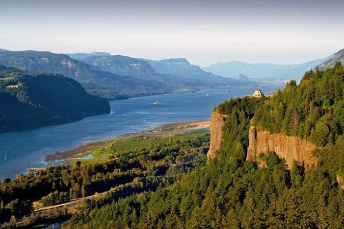 Private Group Tour up to 11 of Columbia River Gorge & Waterfalls from Portland
